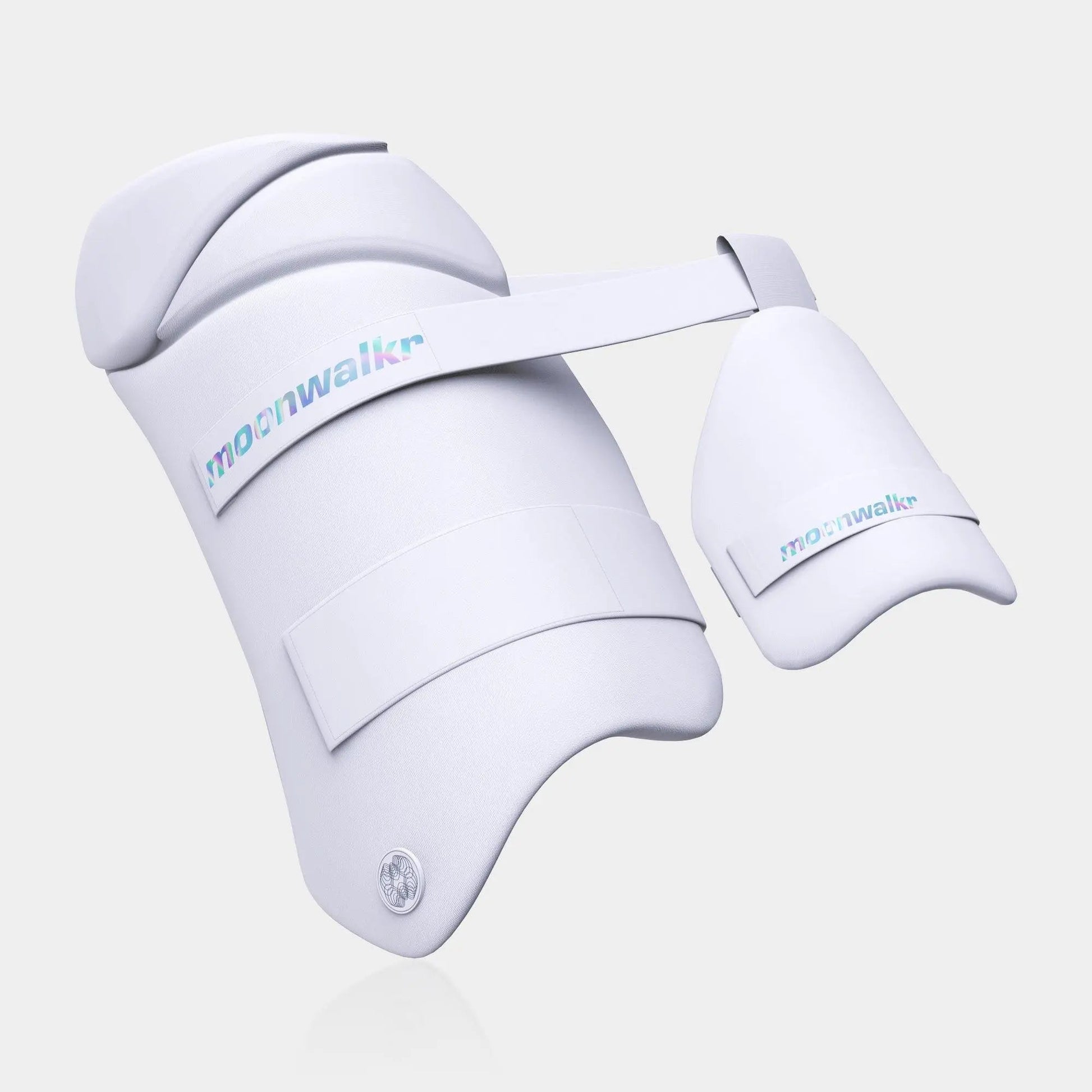 https://cdn.shopify.com/s/files/1/0621/7220/1206/products/Thigh-Guards-2.0-moonwalkrindia-43040211.jpg?v=1746679083